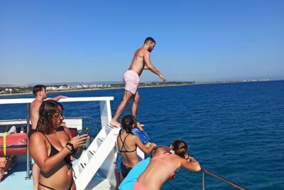2.5 hour Glass Bottom Boat Trip, Snorkeling, Sliding and Fun