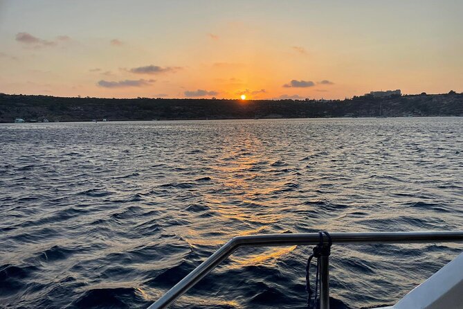 3-Hour Sunset Cruise from Protaras with Fruit & Champagne - Watching the Sun Go Down from the Medusa