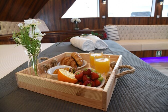 Blue Lagoon: 3 Hours Afternoon Cruise with transfer from Paphos - Drinks, snacks, WiFi, and the canoe