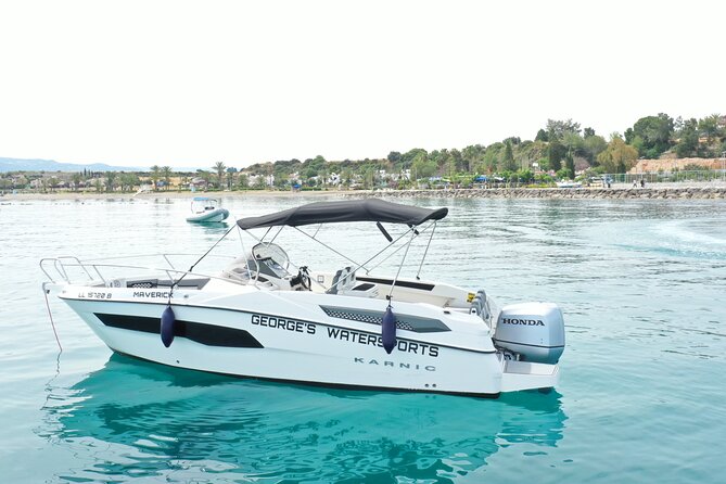 Exclusive line 225hp, self drive boat Karnic SL701 8.0m - What is included, and what you still pay