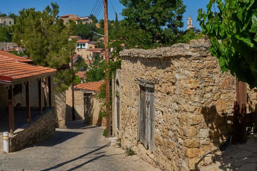 From Larnaca: Grand Tour Jeep Safari - Wine tasting in the Troodos foothills