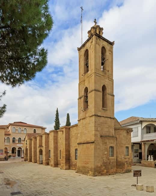 FROM PAPHOS: Island Roundtrip (Lefkara, Nicosia, Larnaca) - Two hours in Laiki Geitonia