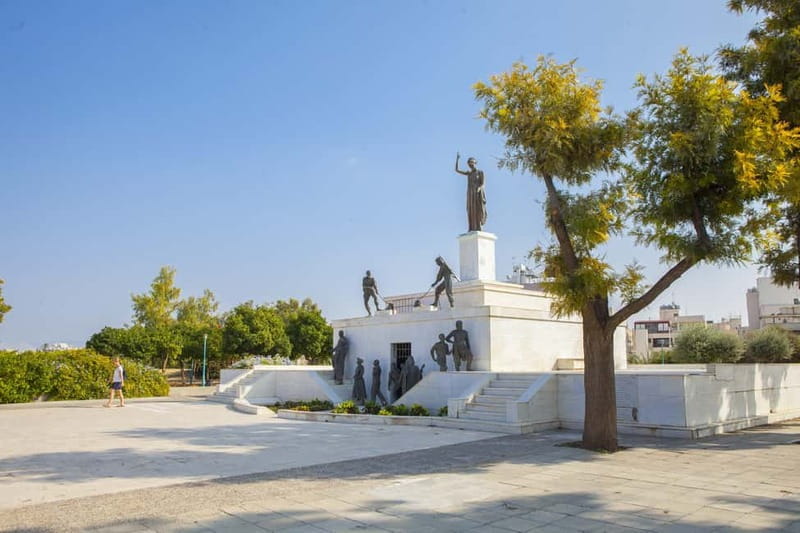 From Paphos: Nicosia Tour in Polish - Arriving in Nicosia, a capital with two moods