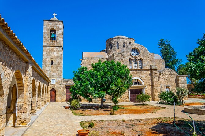 Full Day Tour in Famagusta: The Ghost City - Varosha and Famagusta: the most powerful 30 minutes