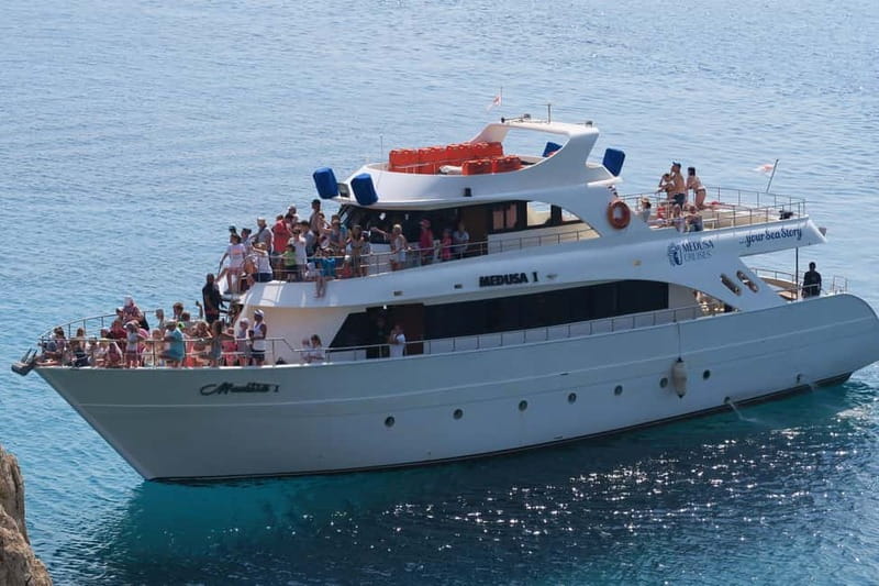 Golden Coast: 2.5-Hour Mermaid Adventure Cruise for Families - Treasure hunting, storytime, and character photos