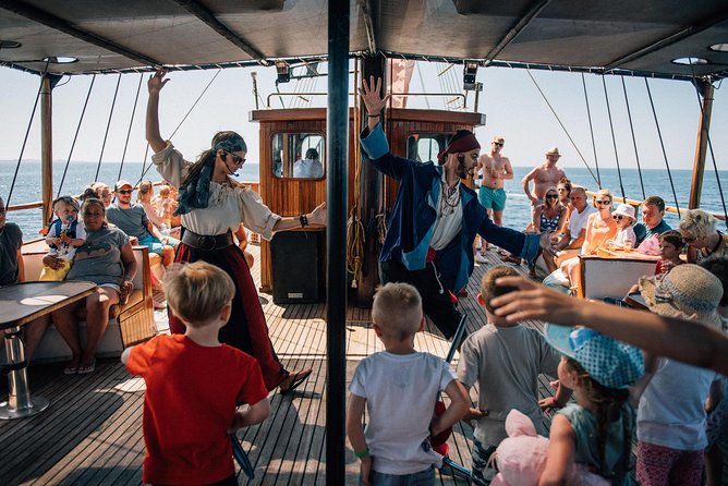 Jolly Roger Boat Cruise from Paphos - Captain Jack Pigeon and the Family Show
