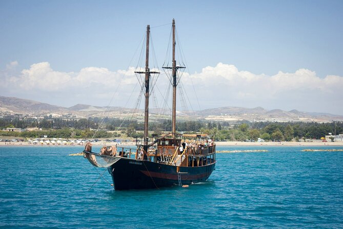 Jolly Roger | Pirates Adventure Cruise - Four hours of pirate entertainment at sea