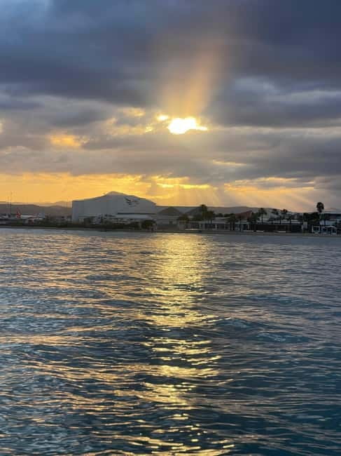 Larnaca: Disco Sunset cruise - What the $17 fare really includes