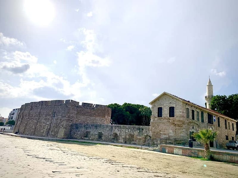 Larnaca: private guide to explore the Top-Sightseeings - A relaxed format for different walking needs