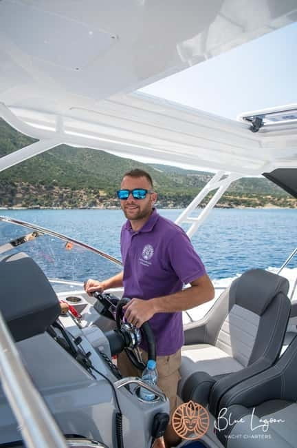 Latchi: Private Yacht Charter on Latchi Pearl - What the Latchi Pearl feels like on the water