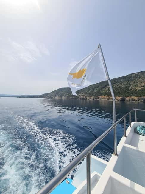 Latsi: Blue Lagoon Boat Trips with Traditional BBQ - What lunch is like on the Blue Lagoon stop