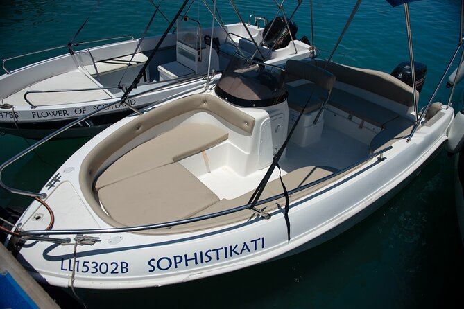 Luxury Eden 18 Private Self-drive boat hire to Blue Lagoon & more - St George’s Island and the first snorkel possibilities