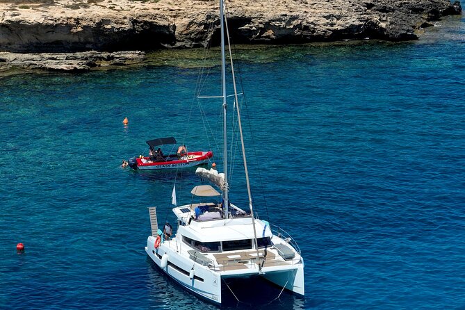 Luxury Private Cruises - Limassol - Service, hosting, and special occasions