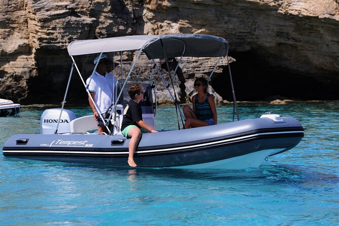 No Licence Private Self Drive Boat to Blue Lagoon +masks&snorkels - What comes with the boat