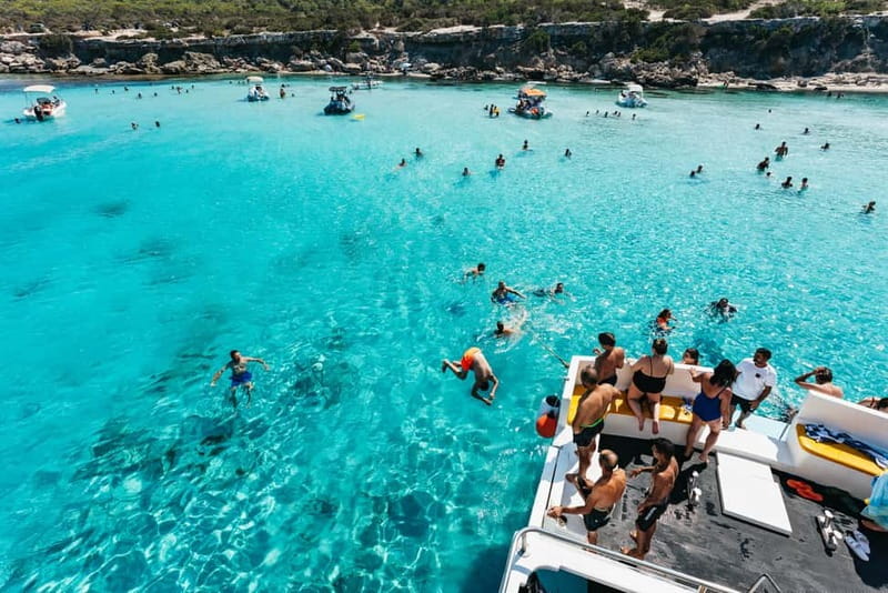 Paphos: Blue Lagoon Boat Adventure with Bus Transfer - One hour at the Blue Lagoon