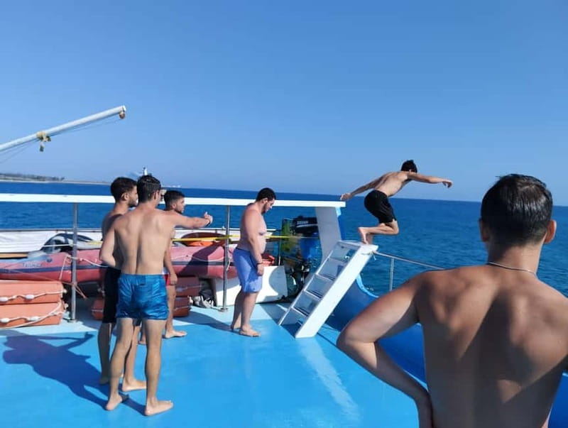 Paphos: Glass Bottom Boat Trip with Swimming or Snorkeling - Choosing between the 90-minute and 2.5-hour trips