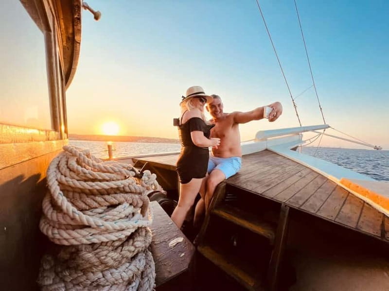 Paphos: Sunset Cruise, Turtle Watching, & Unlimited Drinks - Twenty minutes at the Vera K shipwreck