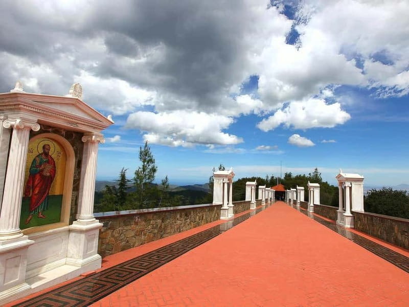 Paphos: Troodos, Omodos & Kykkos Monastery Full-Day Tour - Lunch and free time in the Troodos Mountains