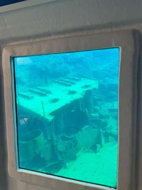 Paphos: Yellow Submarine Swim Cruise with Unlimited Drinks - Unlimited drinks, but no food