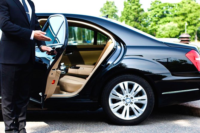 Private Airport Transfer from Larnaca Airport in a 4-seater taxi - Key points to know before you book