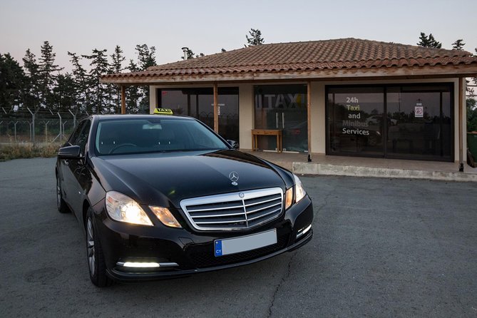 Private Transfer: Larnaca Airport to Ayia Napa with return 1-14 pax - A private car makes the price easier to judge