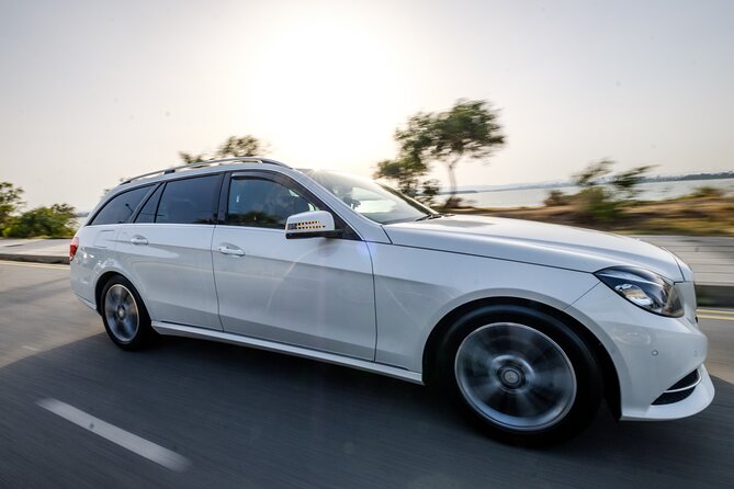 Private Transfer: Larnaca Airport to Limassol City 1-14 pax - Getting dropped at the right Limassol address
