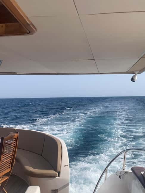 Protaras: 80s and 90s Sunset Cruise with Cypriot Dinner & DJ - A party boat with real coastal scenery
