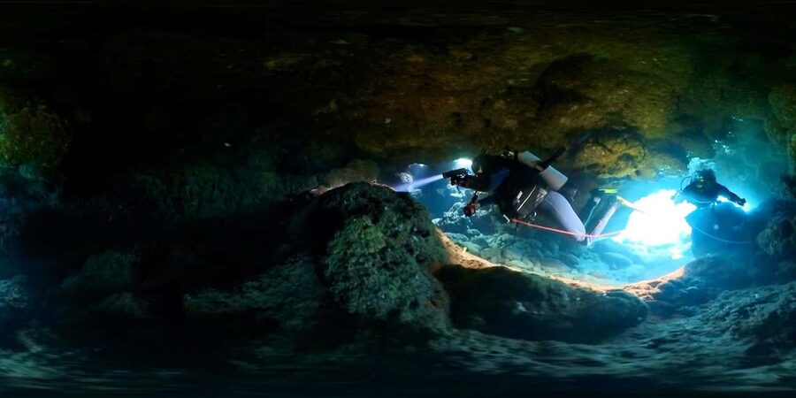 Scuba Diving - Tunnels & Caves - Cape Greco - private guided - Why the private guide matters