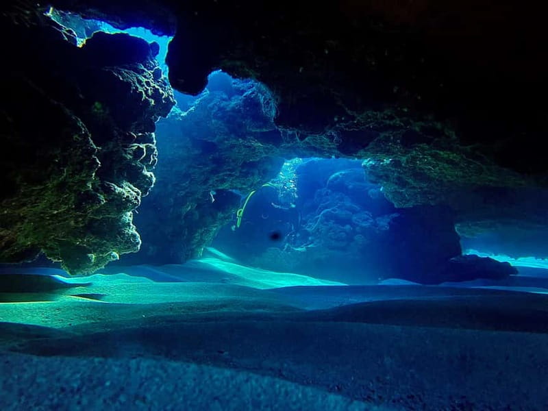 Scuba Diving - Tunnels & Caves - Cape Greco - private guided - What the strongest feedback tells you