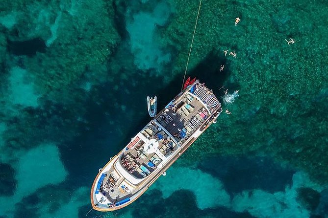 Sea Star Coral Express Cruise from Paphos - Live music changes the character of the trip