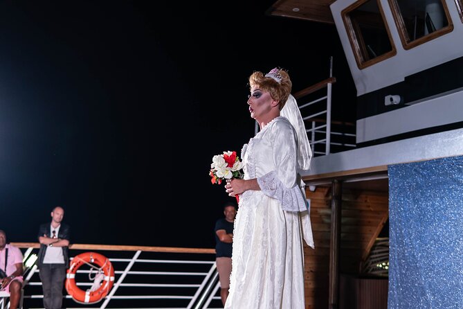 Stardust Variety Show Evening Cruise in Yeroskipou Bay - Stardust Takes the Spotlight