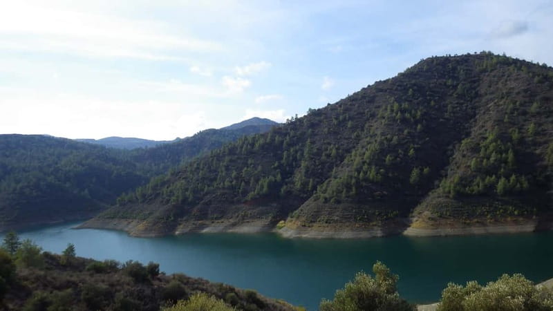 Walk around Pano Lefkara village and Lefkara lake - Who will enjoy this day most
