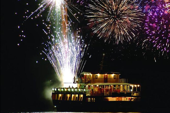 Wave Dancer Fireworks Night Cruise - Who will enjoy this cruise most?