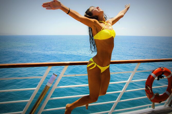 Wave Dancer Sunshine Full Day Cruise - All Inclusive - Sea Caves, Coral Bay, and the swimming stops