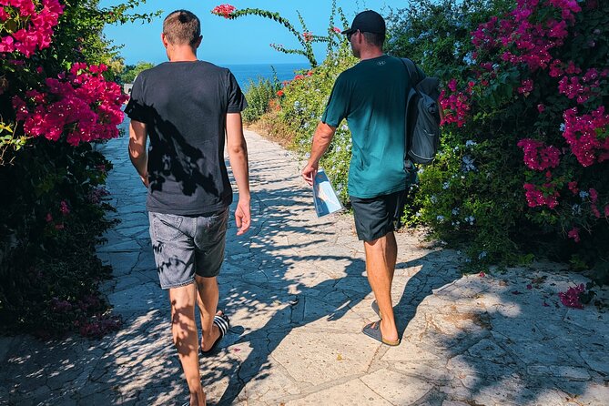 XploreMe! - Coral Bay Scavenger Hunt Outdoor Activity - Starting at Coral Bay Avenue 75