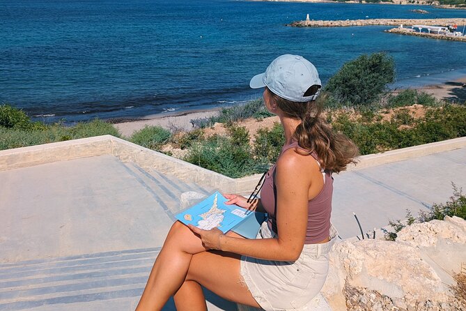XploreMe! - Coral Bay Scavenger Hunt Outdoor Activity - Riddles, maths questions, and the need to look closely